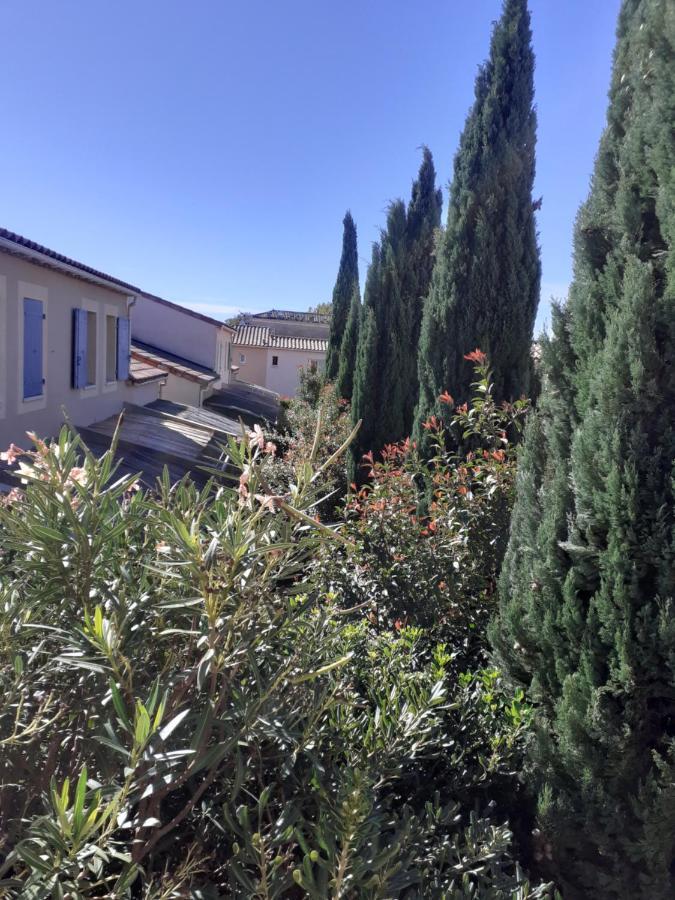 Sous Le Soleil Des Alpilles Apartment มูริแยส ภายนอก รูปภาพ