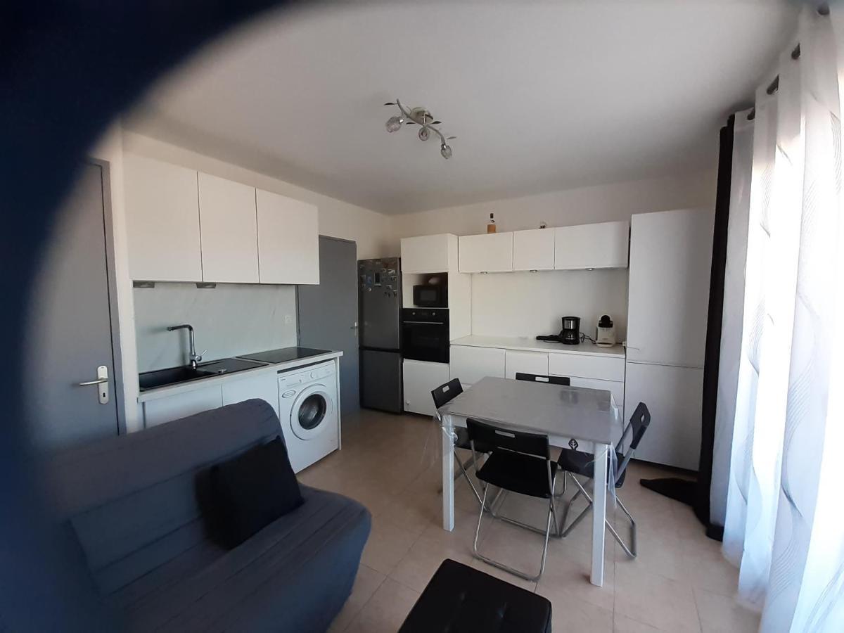Sous Le Soleil Des Alpilles Apartment มูริแยส ภายนอก รูปภาพ