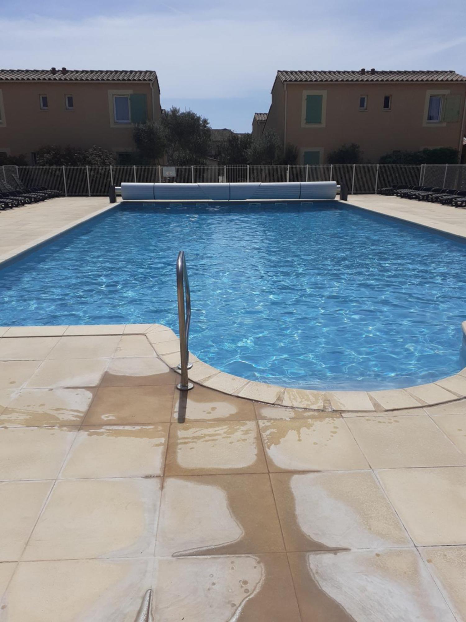 Sous Le Soleil Des Alpilles Apartment มูริแยส ภายนอก รูปภาพ
